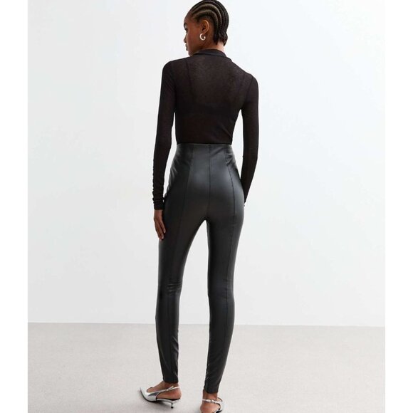 New Look Brand Tall Petite Black Faux Leather Tapered Pants Vegan, New, Sz 8 - Picture 2 of 6